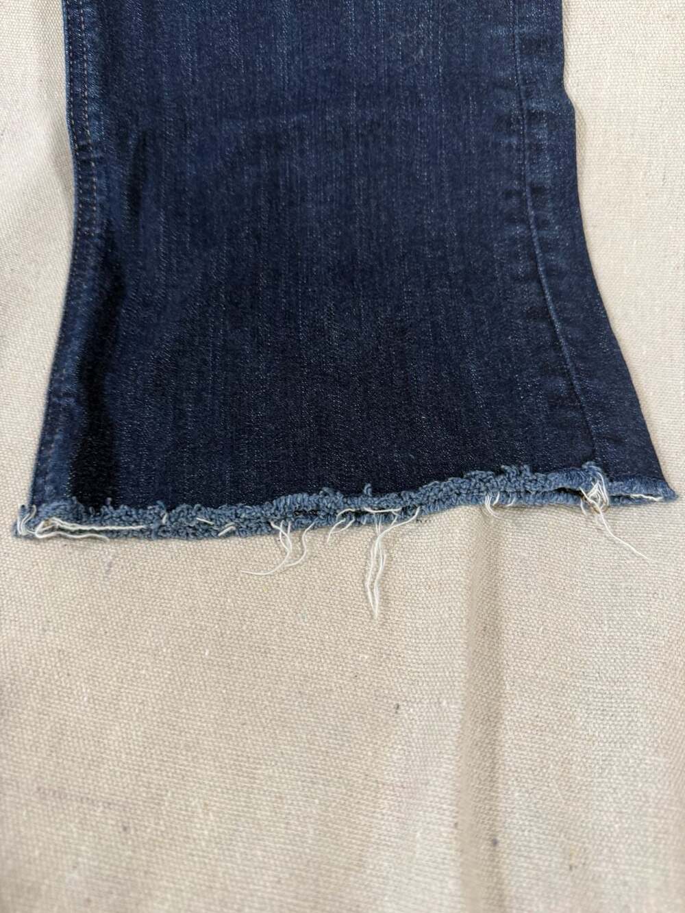 J.Crew 9" Demi-Boot Crop Jeans in Black with Raw Hem Size 30 - Picture 5 of 5